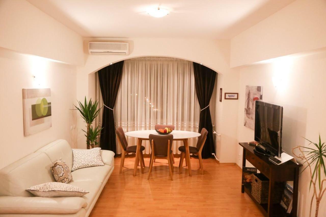 Cosy Central Apartment Bucarest Exterior foto