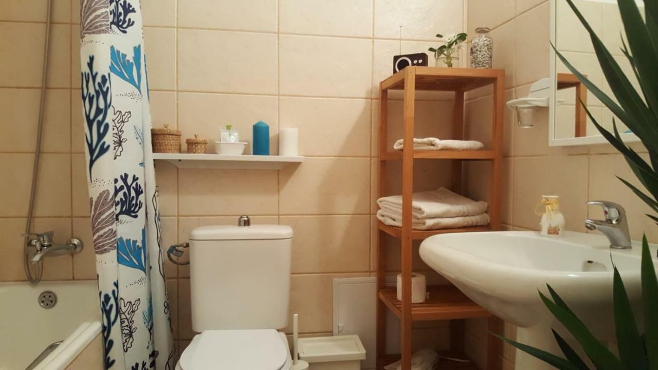 Cosy Central Apartment Bucarest Exterior foto