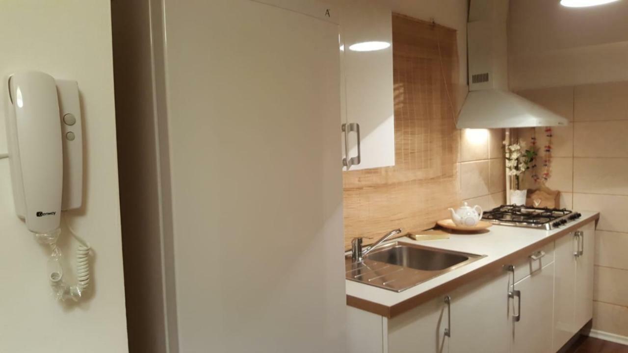 Cosy Central Apartment Bucarest Exterior foto